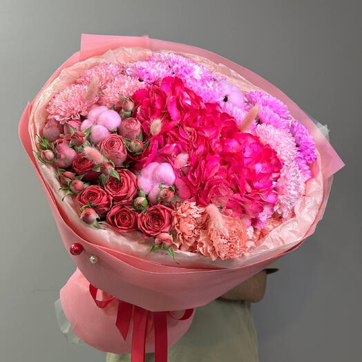 💞Круглый букет в розовом оттенке 💞гортензией и кустовыми розами