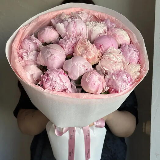 Букет из 19 пионов Сара Бернар 💘