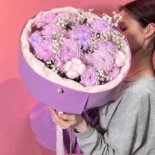 Букет «Лиловая нежность»💜 с хризантемой и гипсофилой