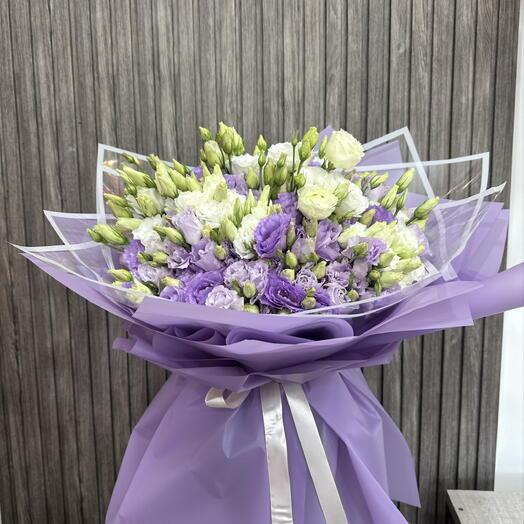 Букет из 51 лизиантусов💐
