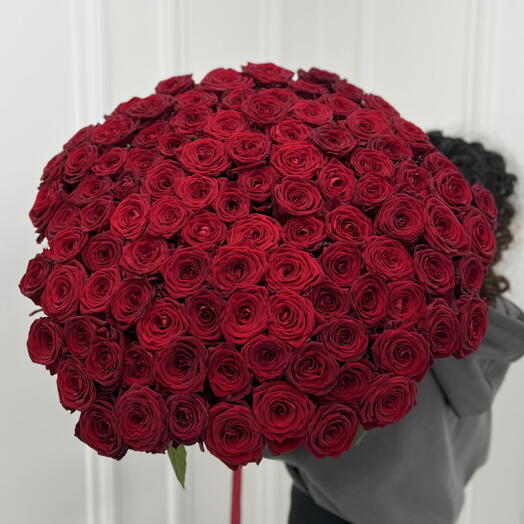 Роза Red Naomi 70см, лента, 101шт