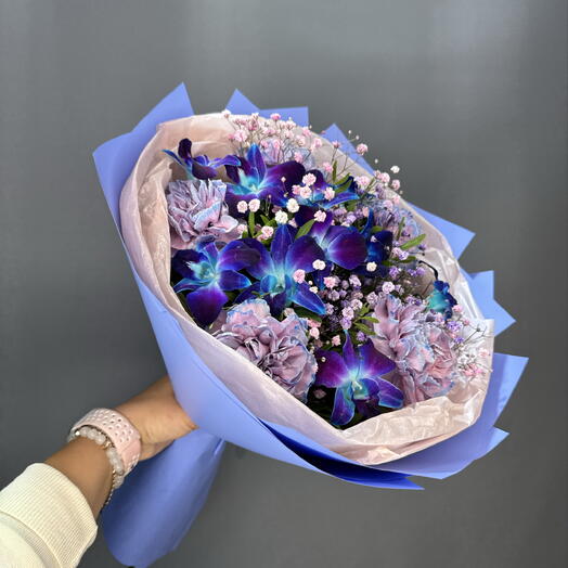Космический букет с диантусами и дендробиумом🌸