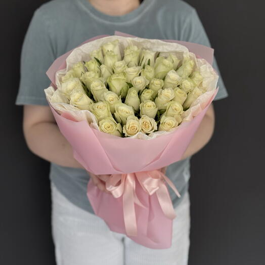 Букет из 35 белых роз Кения