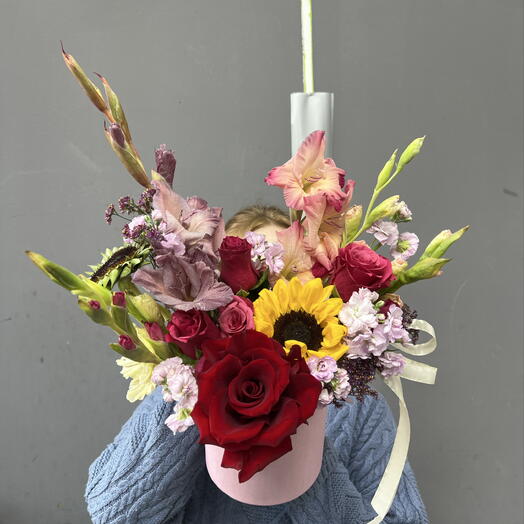Яркая композиции с Гладиолусами, Подсолнухом и Розой 🌺