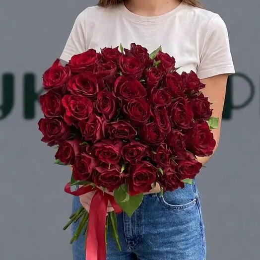 Букет из 35 бордовых роз Африка