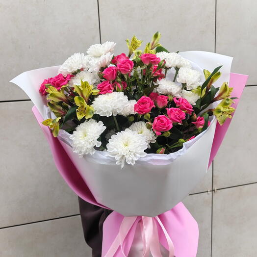 Красотка💗 букет альстромерии, хризантемы, кустовые розы