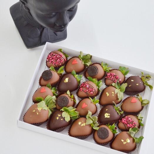 Клубника в шоколаде 20🍓