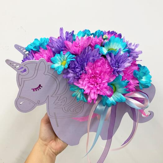 Радужный единорог 🦄 из разнойветной хризантемы