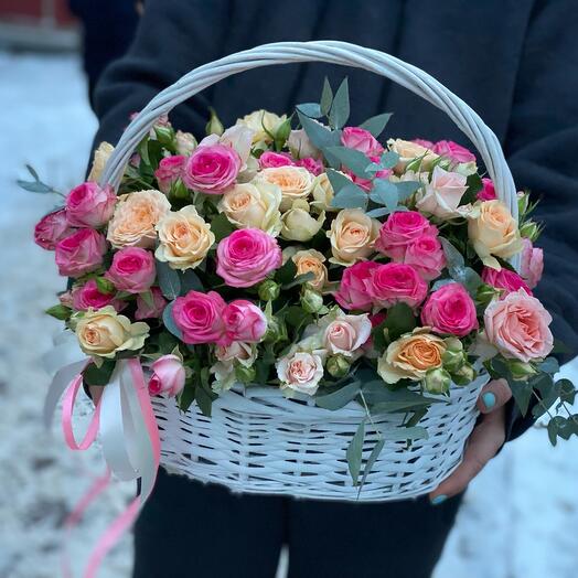 Cesta de rosas