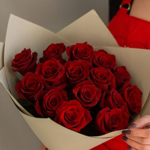 Bouquet of 15 red roses
