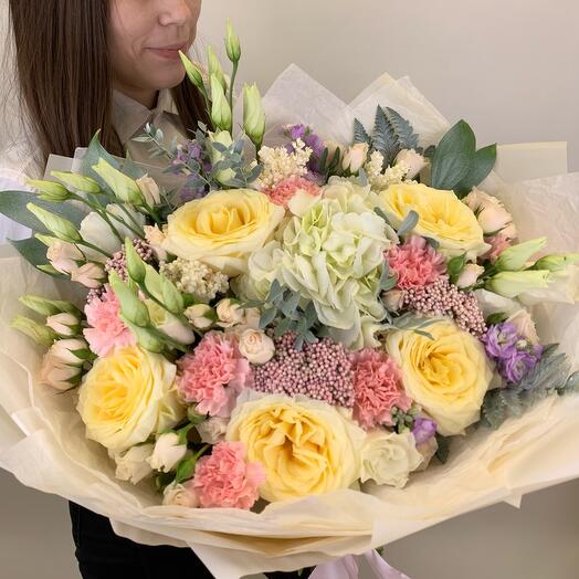 A large bouquet with fragrant peony-shaped roses "Secret Dream"