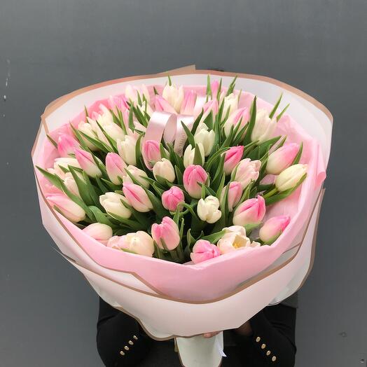 50 tulips bouquet