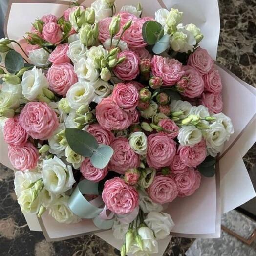 Rosas peonías con eustoma