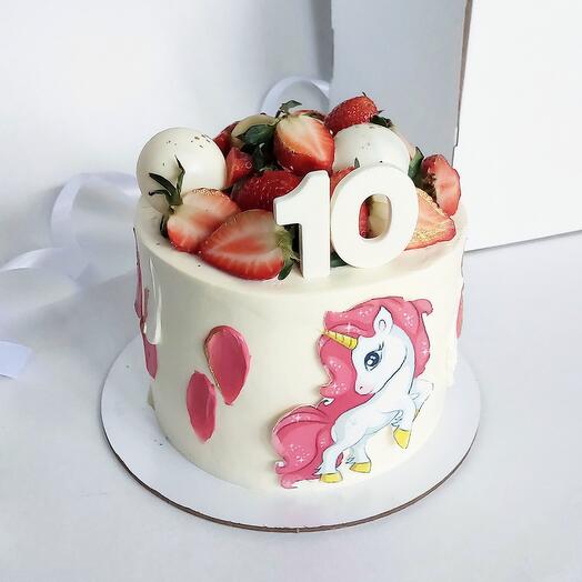 Pastel de unicornio y fresa para niños