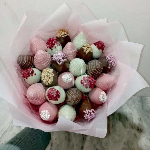 Клубника в шоколаде (25 ягод)