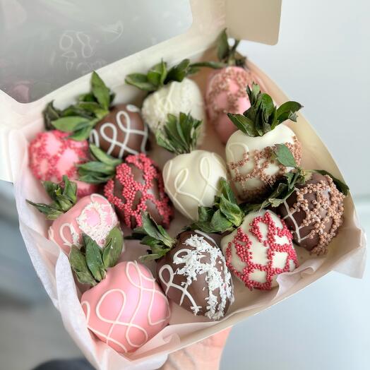 Клубника в шоколаде , 12 шт