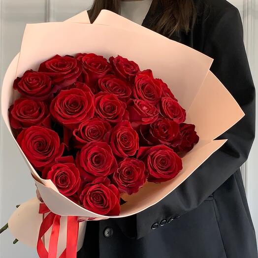 Классические красные розы 🌹