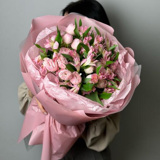 Пионовидные розы и альстромерии