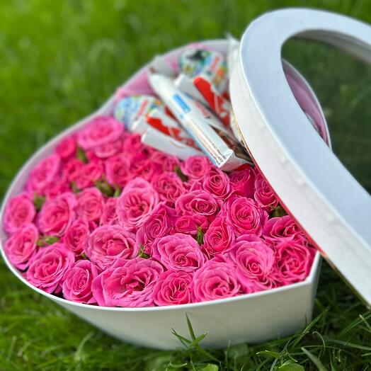 Розы в коробочке «Loveleny»