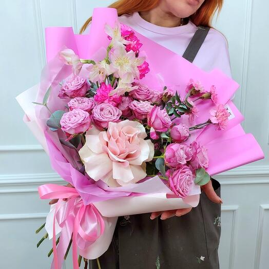 Авторский букет "Pink" кустовая, роза, гвоздика, французская роза, альстромерия