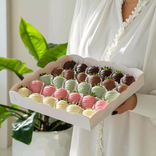 Набор клубники в шоколаде, 30 шт