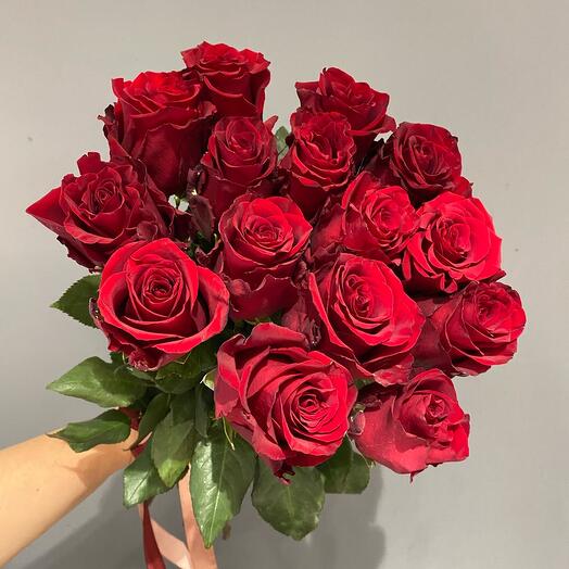 Букет из 15 бордовых роз