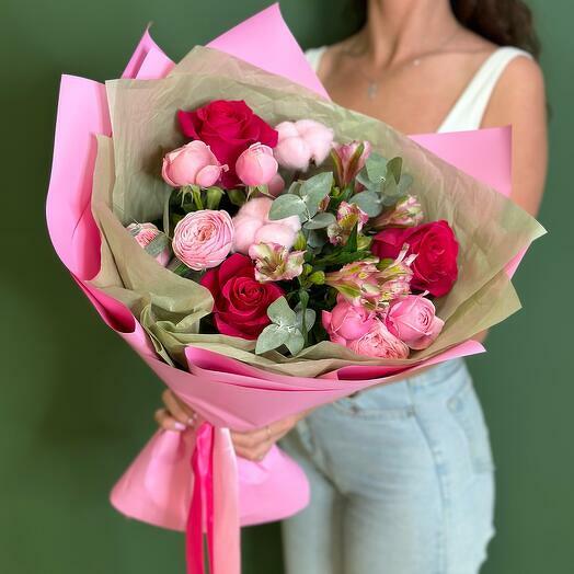 Bouquet of Peony Spray Roses