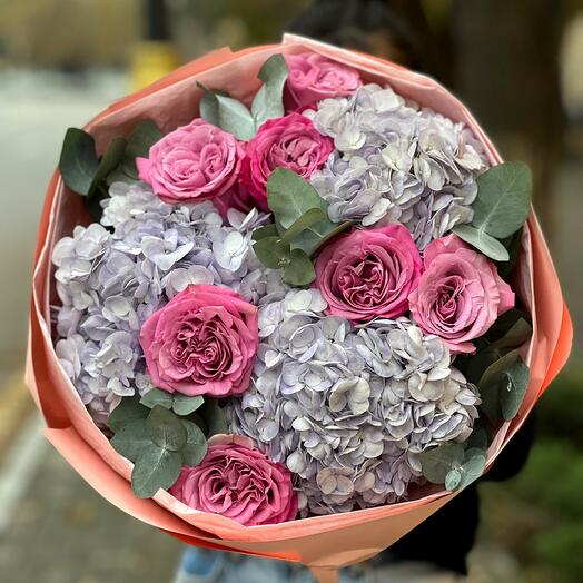 Hydrangea and Roses Bouquet N-037