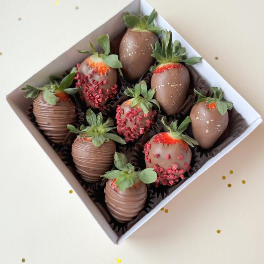 Chocolate-covered strawberries on March 8th for mom, girlfriend, wife, sister