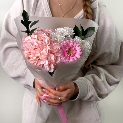 Букет с гортензией и герберой 💐