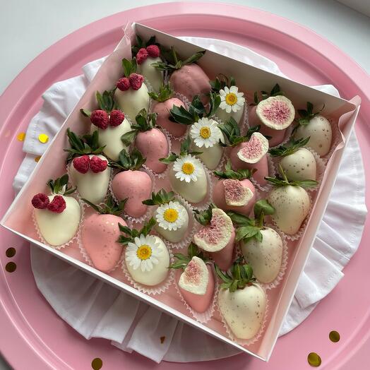 Клубника в шоколаде «Для нее» (25 ягод) на 14 февраля