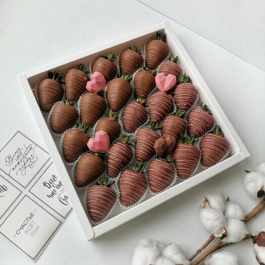 Клубника в молочном шоколаде
