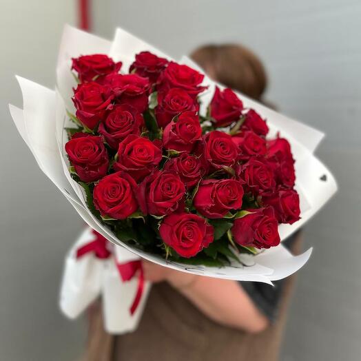 Букет из 25 бордовых роз