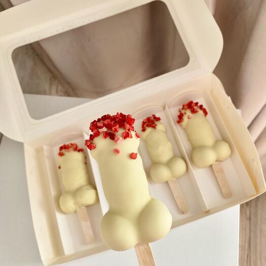 Pastel de mousse 18+, pastel de cohete
