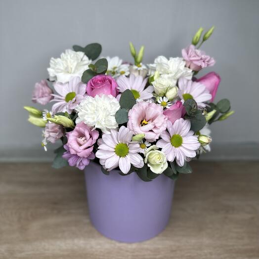 Цветы в коробке нежность