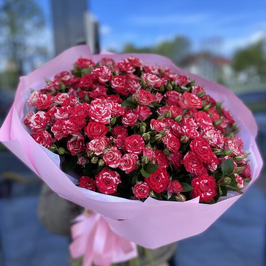 25 веток кустовых роз «Фаер»