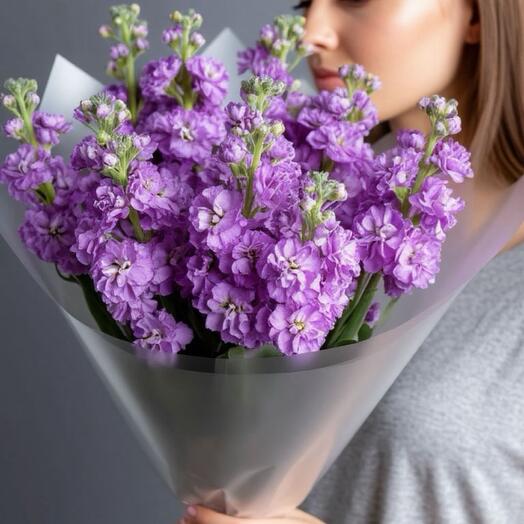 Букет из сиреневой маттиолы 💜