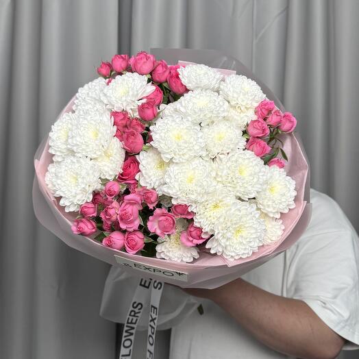 Шикарный дуобукет  из хризантем и кустовых роз