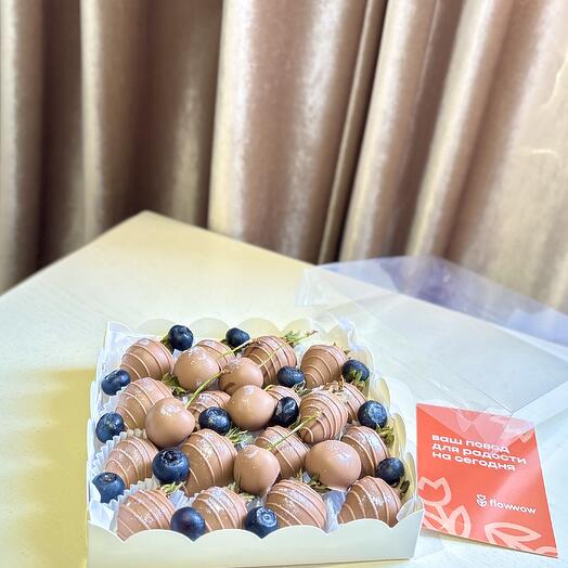 Клубника в шоколаде с черешней и голубикой 🫐 ТРЕНД 🎁Акция
