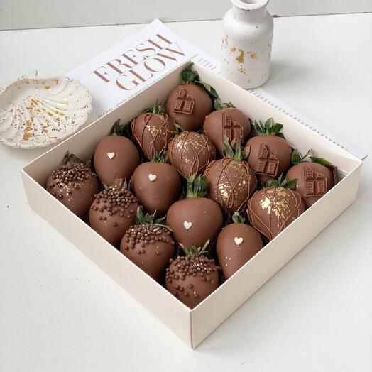 Клубника в шоколаде классика