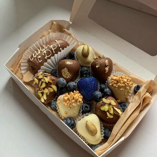 Клубника и банан в шоколаде , ДР