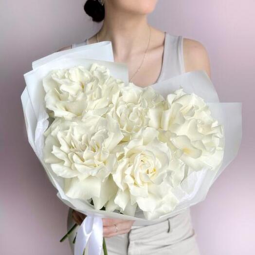 Нежный букет белые французские розы Мондиаль 010