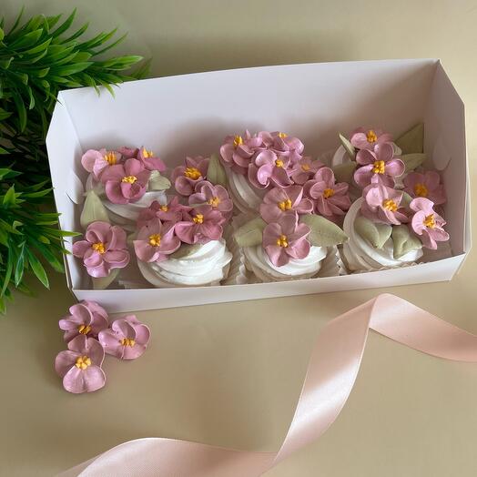 Зефирный завитки с цветочками учителю, воспитателю, няне, бабушке, маме