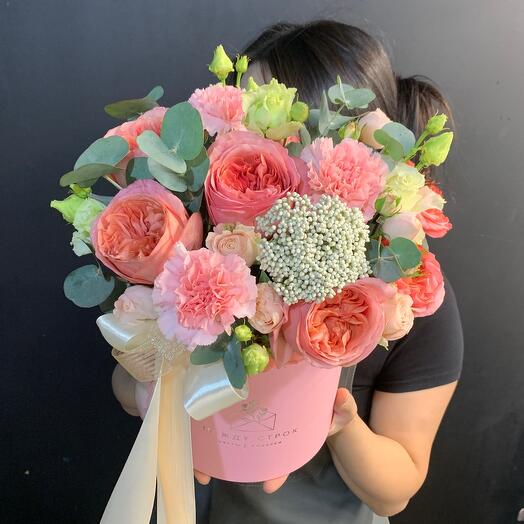 Цветы в коробке 🌷