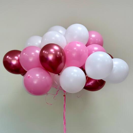 Облако из 25 гелиевых шаров