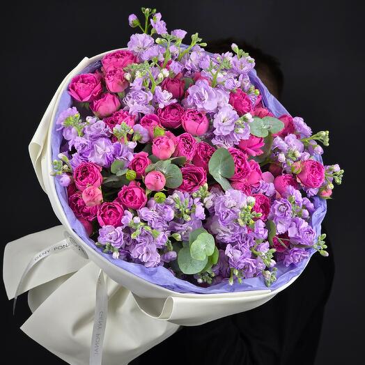 Авторский букет "Madam Charming 🌸" с пионовидными кустовыми розами