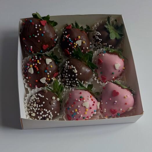 Коробка мини/Клубника в шоколаде Сердце 1