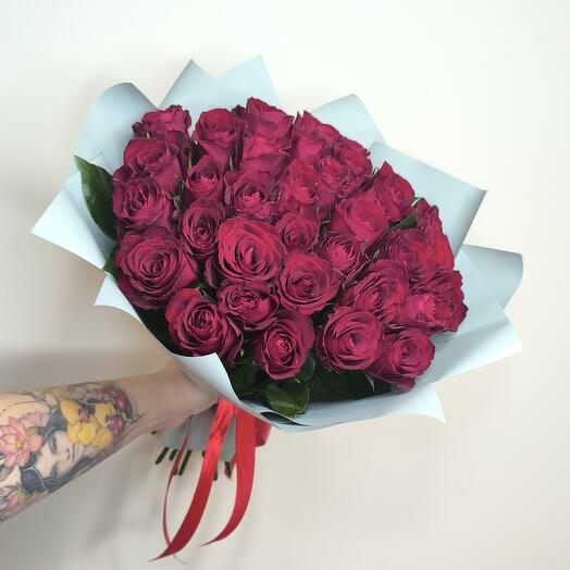35 красных кенийских роз 🌹