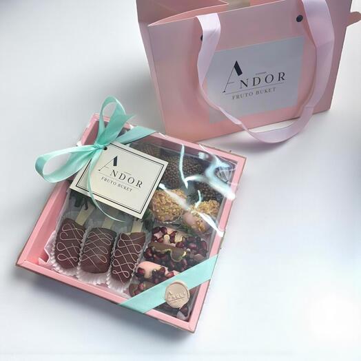 Микс в шоколаде Mini — клубника в шоколаде ручной работы