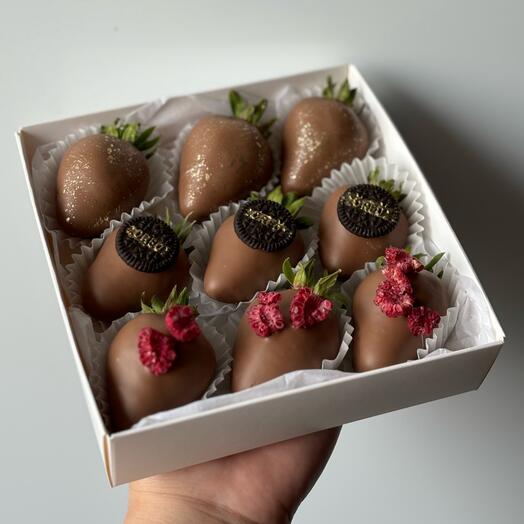 Клубника в шоколаде 9🍓 в молочном шоколаде